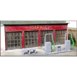 4 bay garage / service bay