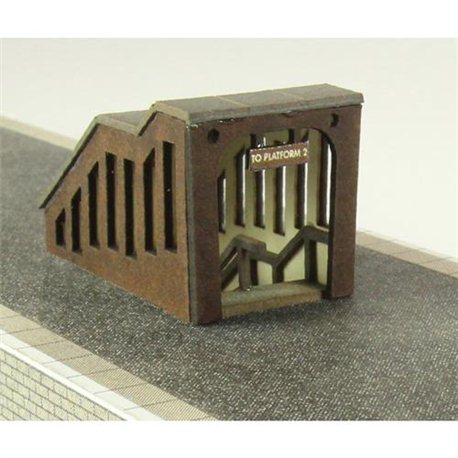 Platform underpass n gauge