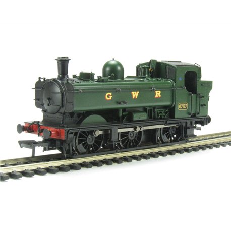 Class 8750 Pannier Tank No. 6757 in GWR livery