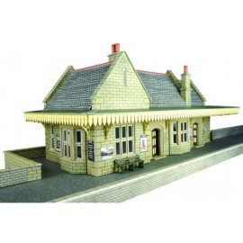 Oo stone-built wayside station