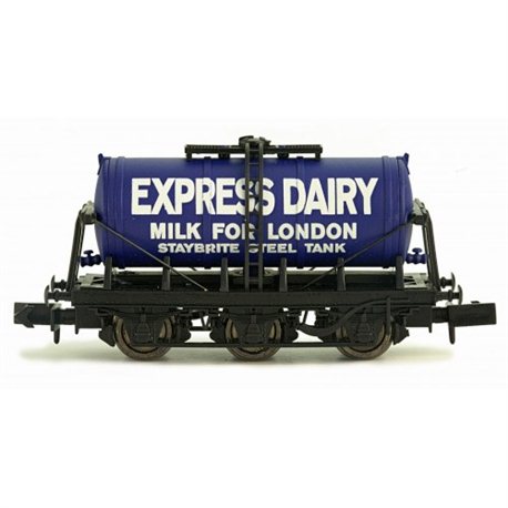 6 WHEEL MILK TANKER - EXPRESS DAIRIES