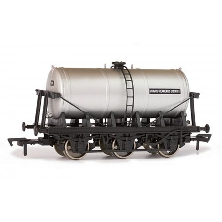 6 Wheel Milk Tank Unigate Silver