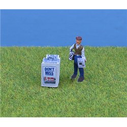 PD Marsh OO Gauge Newspaper Stand and Seller