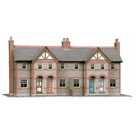 Four Terraced Houses H: 110mm - Card Kit
