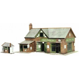 Country Garage with Petrol Pump H: 110mm - Card Kit