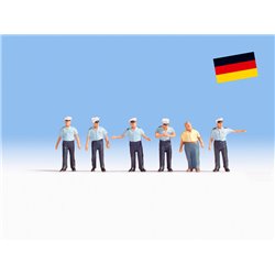 N Scale (1/148 - 1/160) Traffic Policemen (Blue Uniform)(6) Six Men by Noch