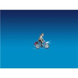 Cyclist (Lit Front & Rear Lamps)