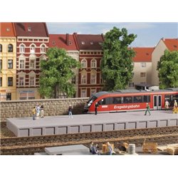 HO Platform without roof. 336mm long. Extends Auhagen 11440