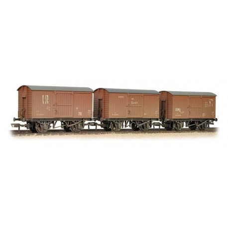 Triple Pack 12 Ton Ventilated Vans BR weathered