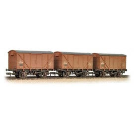 Triple Pack Plywood Fruit Vans BR Bauxite weathered