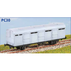 LNER Extra Long Cct 4 Wheel - OO plastic kit
