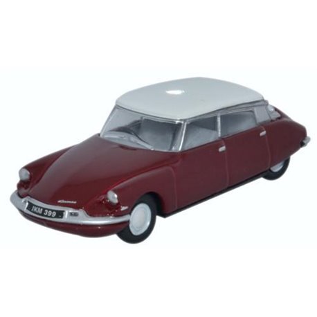 Citroen DS19 Regal Red/White