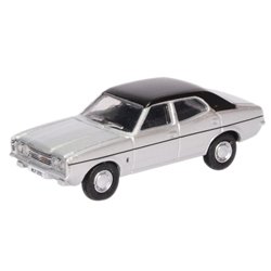 Ford Cortina MkIII Strato Silver