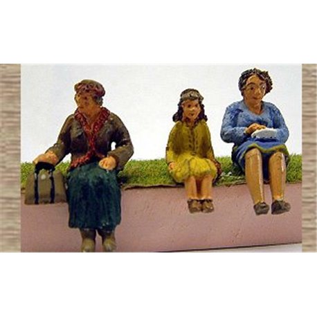 3 Seated Women (O scale 1/43rd)