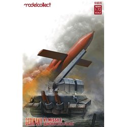 German WWII V1 Missile Launcer with E-50 Body (Plastic Kit) - 1/72 scale