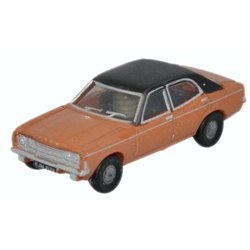Ford Cortina Mk3 - Gold