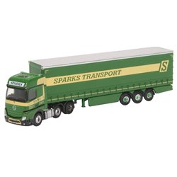 Mercedes Actros Curtainside Sparks