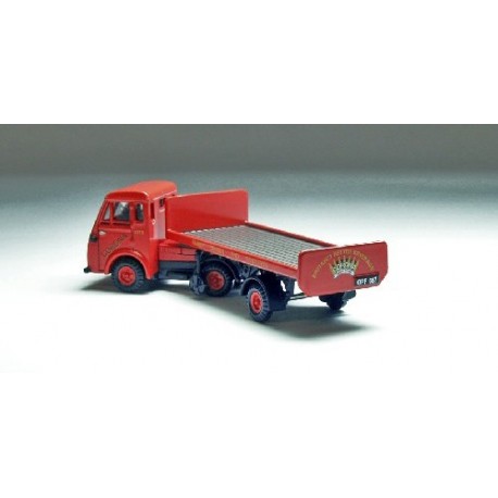 JEN TUG & DROPSIDE TRAILER CORONA