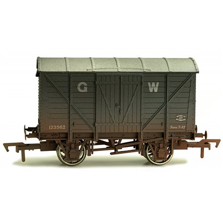 Ventilated Van GWR 123562 Weathered