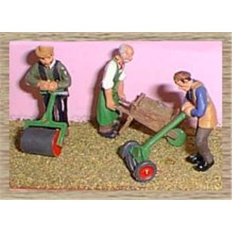 Gardeners, Lawnmower/Barrow/lawnroller (O scale 1/43rd)