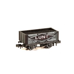 7 Plank Wagon, LUNT Colliery, No.724