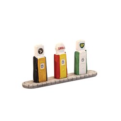 SHELL/NATIONAL/BP 1960S PETROL PUMPS (PRE-BUILT)