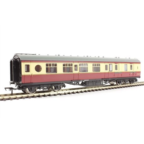 LMS 57 ft Porthole Corridor Brake 3rd BR Crimson & Cream