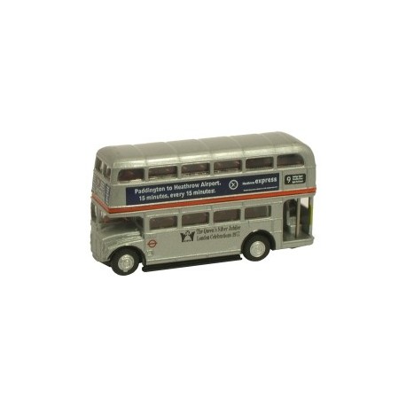 Routemaster Bus in LT Silver Jubilee livery