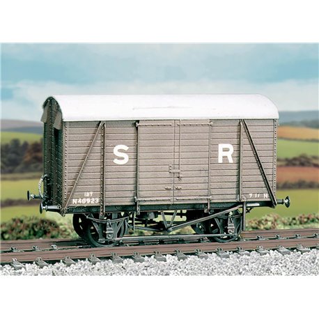 SR 12t. Box Van, Even Planked