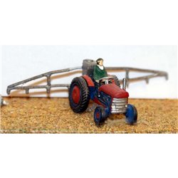 Modern Tractor & spray boom - Unpainted