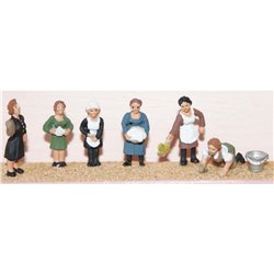 40/50's 6 women working (housewives) - Unpainted