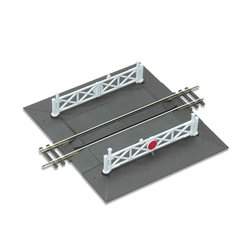 Straight Level Crossing, complete with 2 ramps & 4 gates