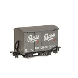 OO-9 Box Van, Bass Brewery Livery, No.19
