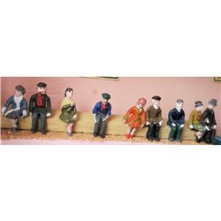 10 Sitting figures of the 1920's - Unpainted
