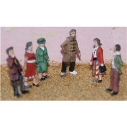 6 x 1950's standing figures - set 3 - Unpainted