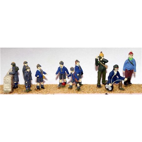 Loco spotters & school boys (OO Scale 1/76th) - Unpainted