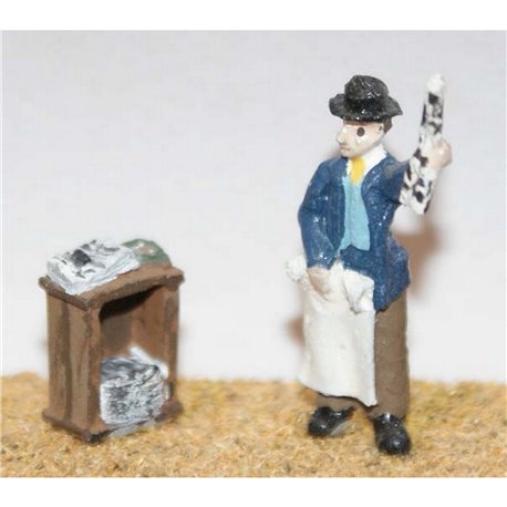 Newspaper Vendor & soapbox - Unpainted
