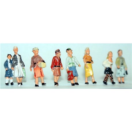 8 Walking Women - Unpainted