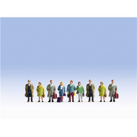 N Scale (1/148 - 1/160) Waiting Passengers (9) Five Men Four Women by Noch