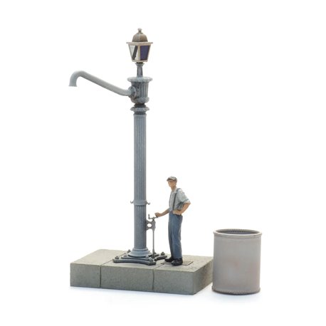 Water Crane PLM M-12 + Figure