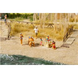 At the Beach (6) Figure Set