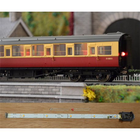 Coach Lighting with Effect - Warm White/Flickering Tail