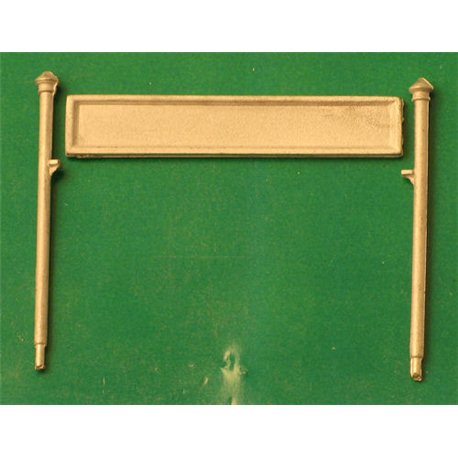 GWR Station Nameboards with Posts - Small Type (4)