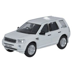 Land Rover Freelander in Fuji white