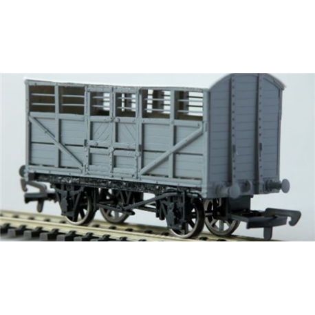 LBSCR 6/10 ton Cattle Wagon S.R. Dia. 1527 (8)