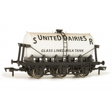 6 wheel milk tanker "SR United Dairies" (ex-B687)
