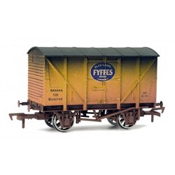 Fyffes Banana Van No.B240745 Weathered
